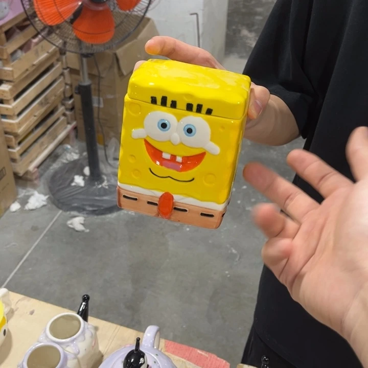 这么晚了还不睡啊