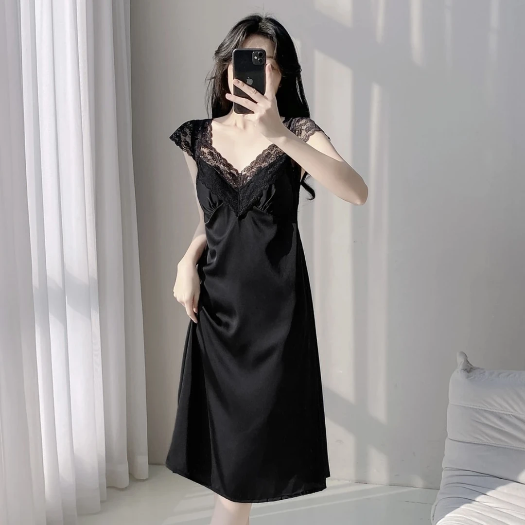 性感睡裙带胸垫女夏季吊带蕾丝冰雪丝家居服薄款V字黑色吊带睡裙