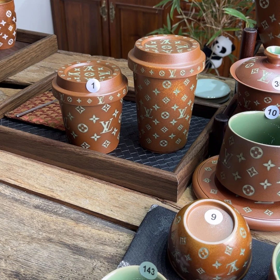 励***️草木灰老花咖啡杯