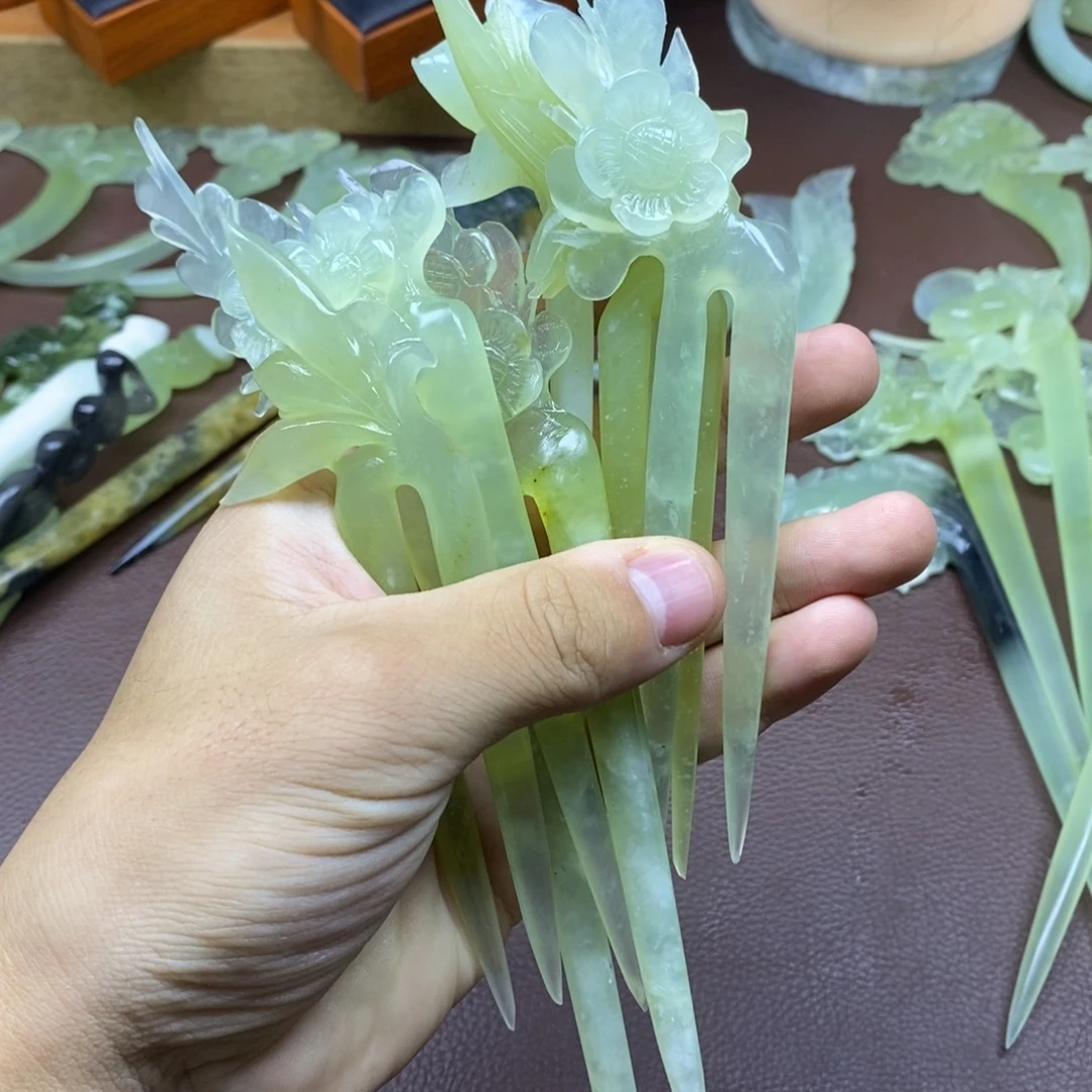T***理蛇纹石玉未镶嵌发饰
