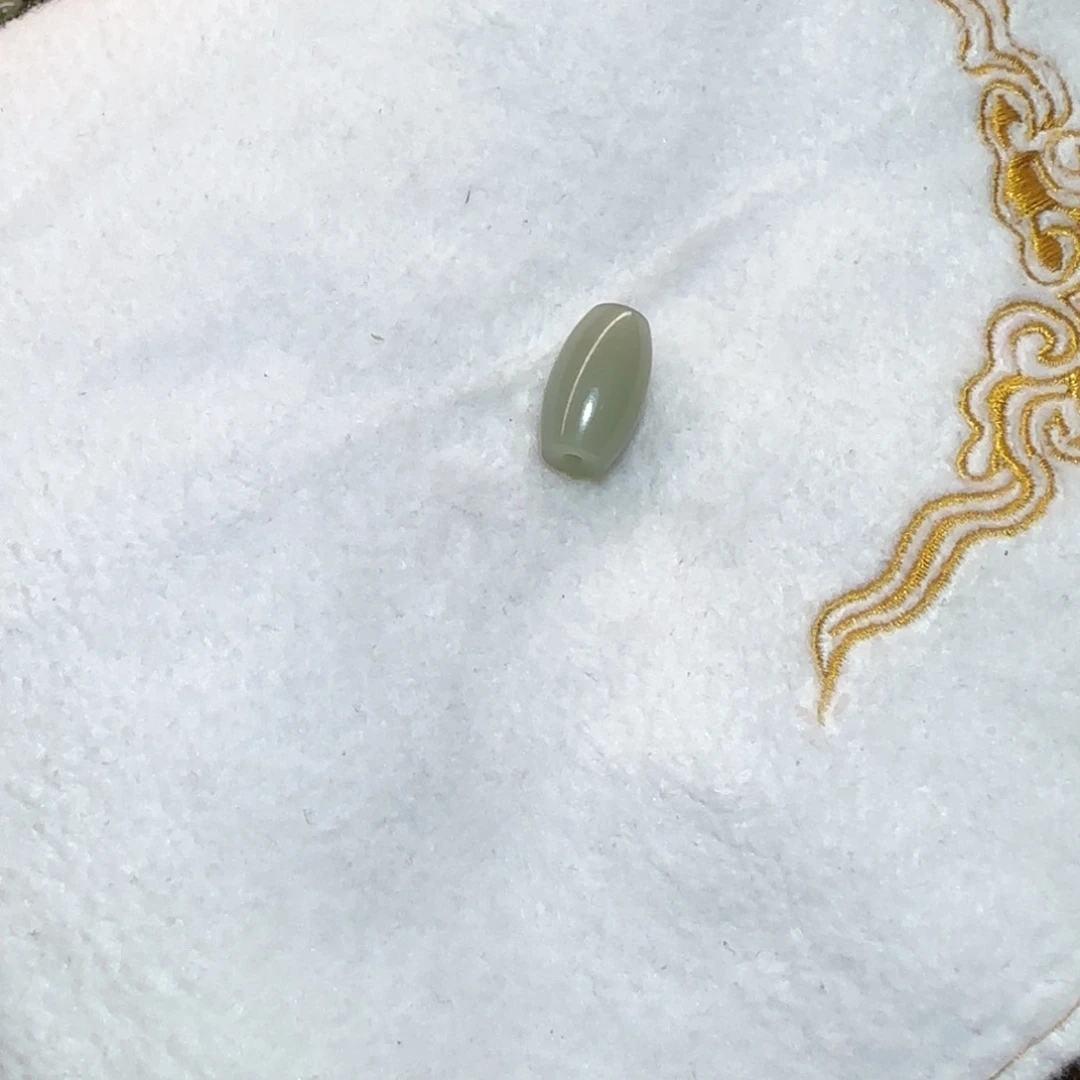 用***3和田玉未镶嵌吊坠(不含链)