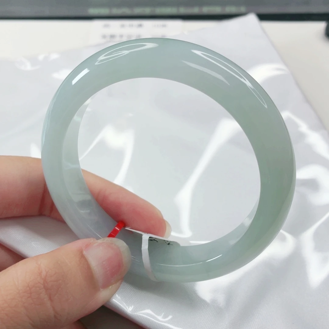 翡翠未镶嵌手镯正圈54.7