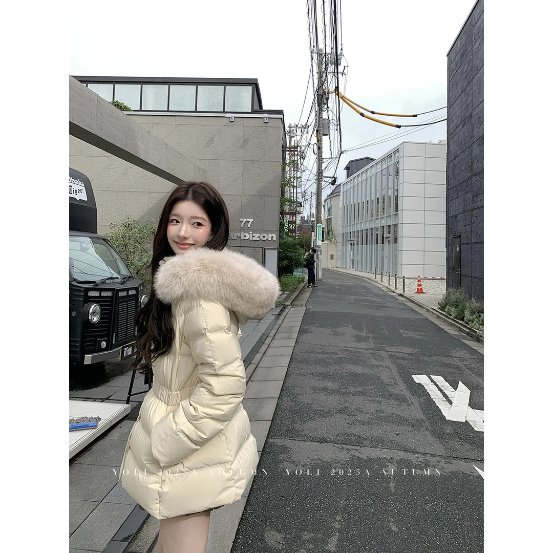 YOLI张宥利 【冬日狙击】杏色狐狸毛领羽绒服冬季收腰显瘦连帽外套