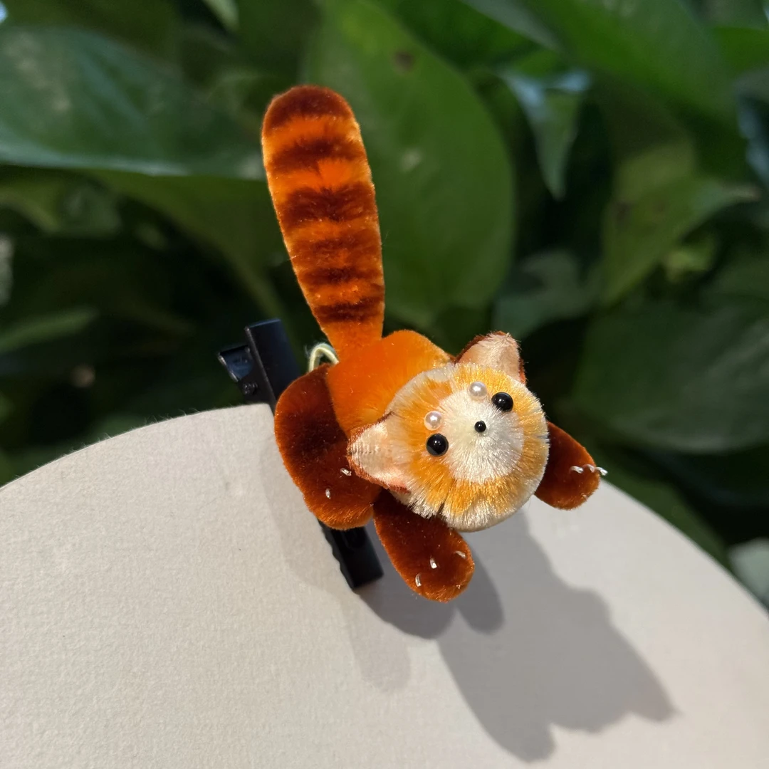 小熊猫胖绒边夹 非遗手工艺胖绒发饰头饰日常百搭