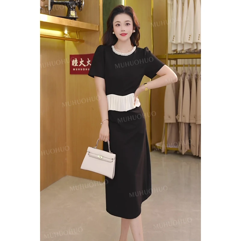 2025夏季新款气质女生洋气时尚百搭显瘦拼接蕾丝设计感连衣裙