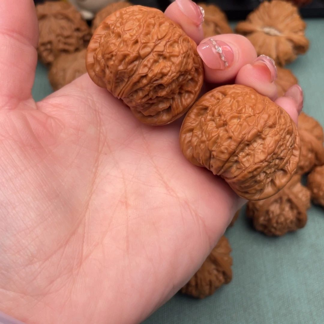 建***~把件文玩核桃全品血麒麟39