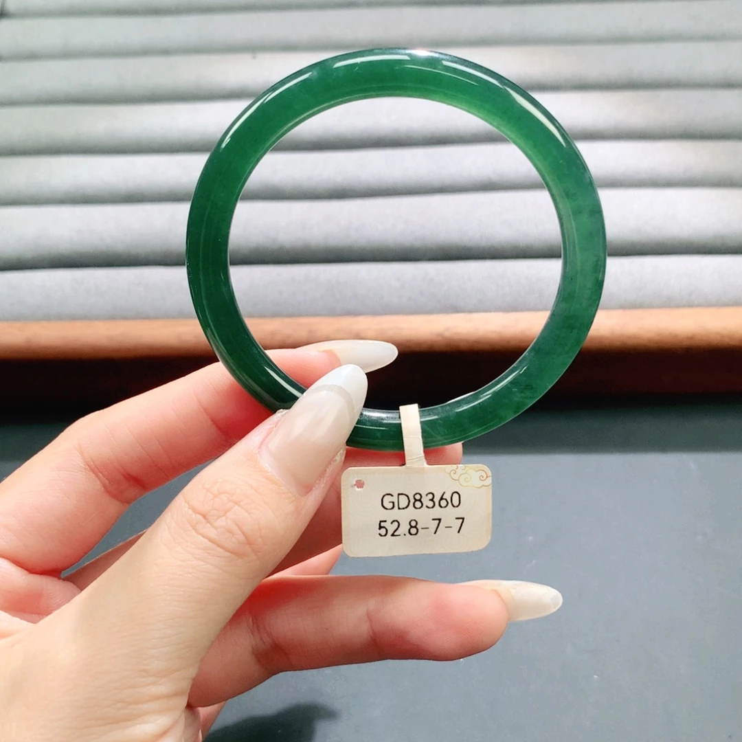 翡翠未镶嵌手镯天然