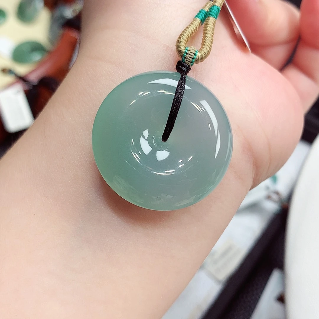 翡翠未镶嵌颈饰翡翠36，29.1/8.2