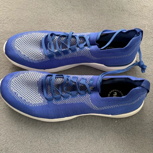 男正品大码跑步鞋超轻透气网面飞织赤足48码运动鞋