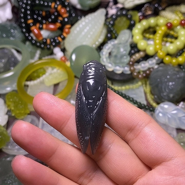 岫玉未镶嵌岫玉挂件