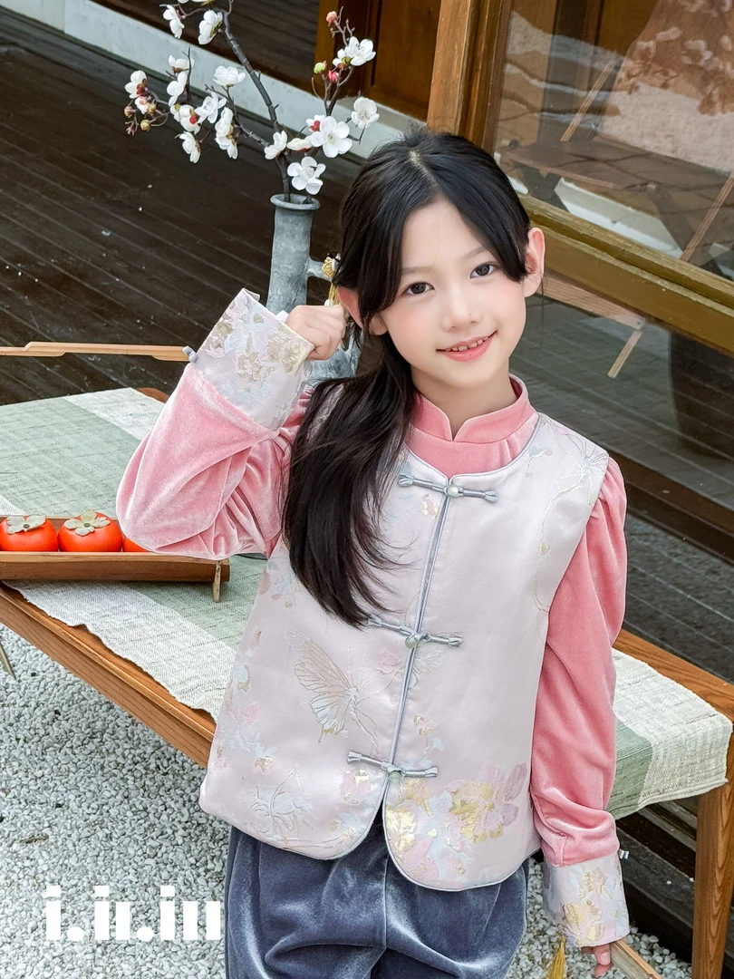 女童秋季新款新中式国风套装时髦洋气盘扣马甲丝绒打底衫两件套