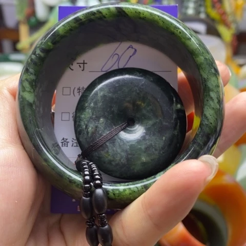 未镶嵌蛇纹石玉手镯