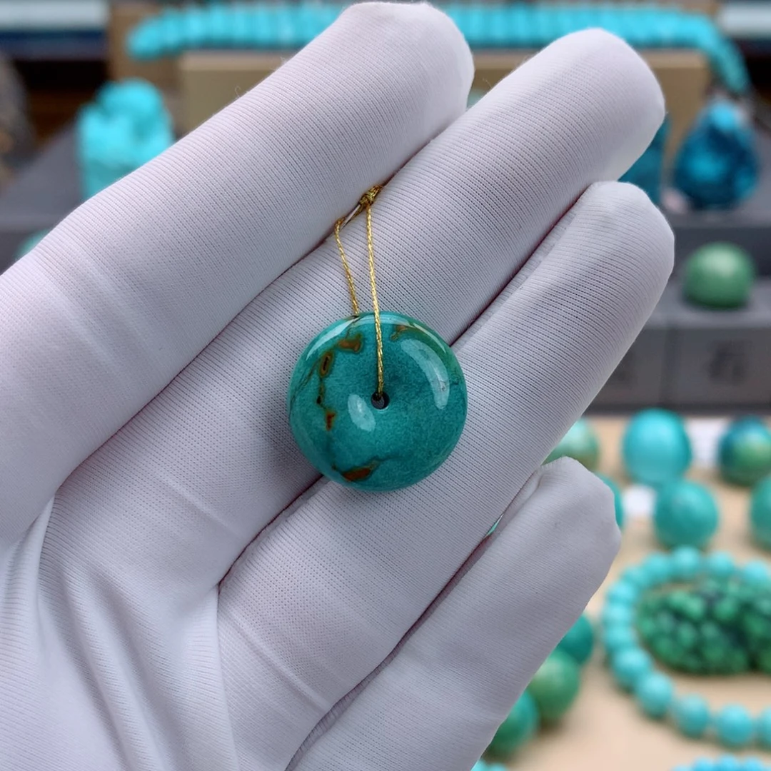 绿松石未镶嵌珠宝奇石