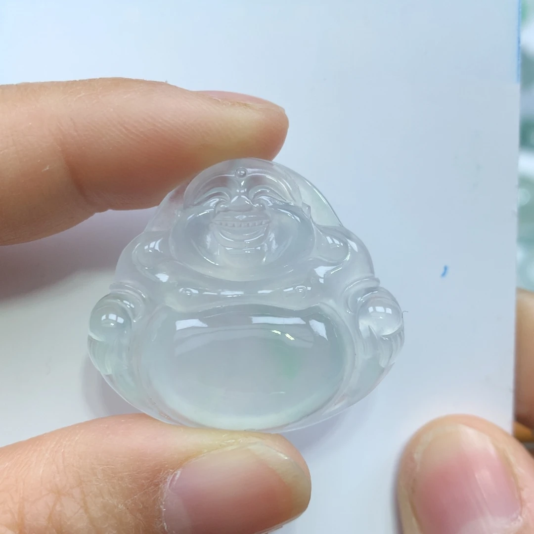 翡翠颈饰未镶嵌佛