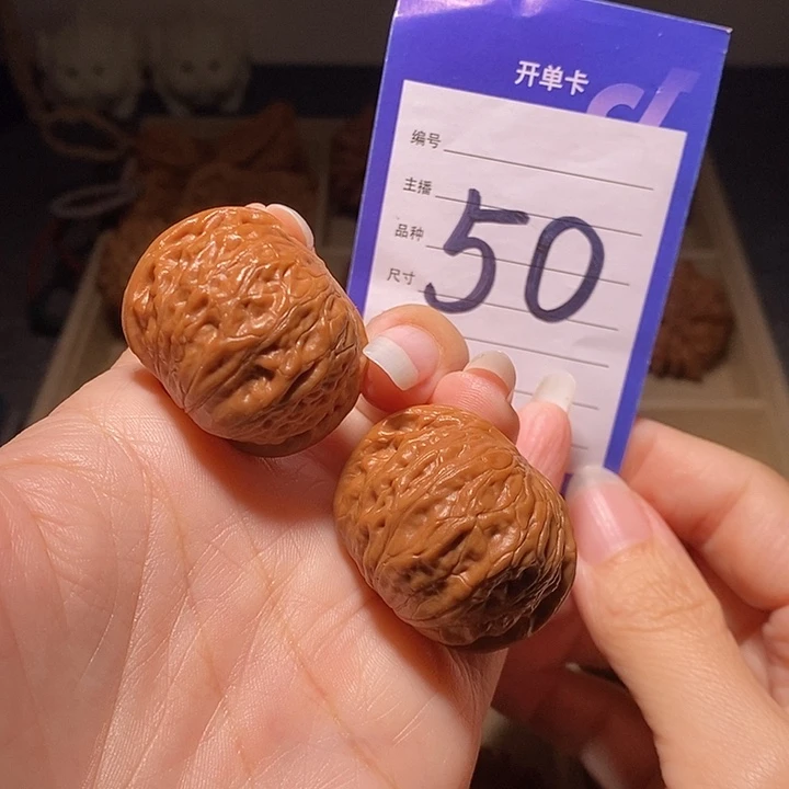 文玩核桃把件铁锤妹妹精品