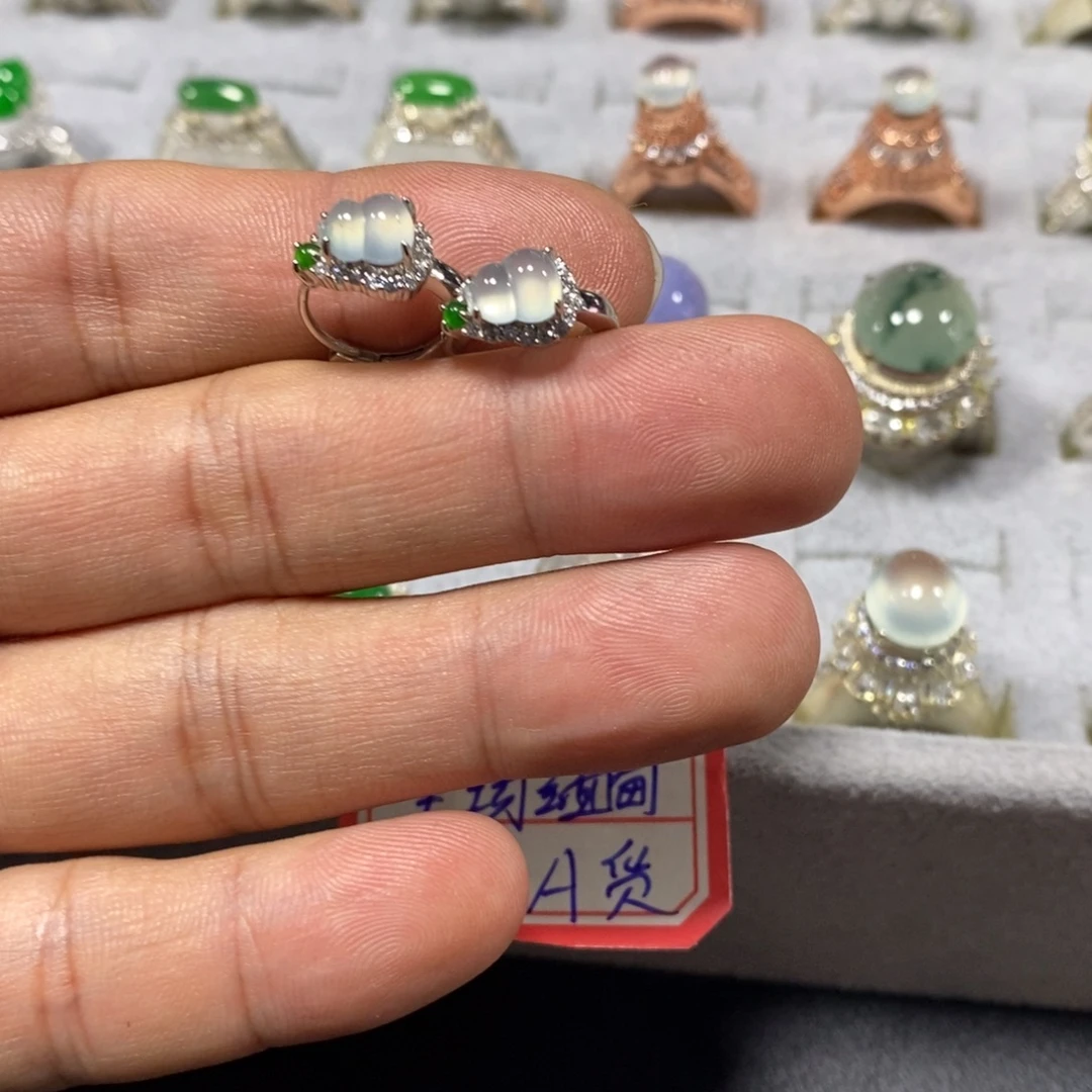 翡翠银S925镶嵌耳饰耳钉