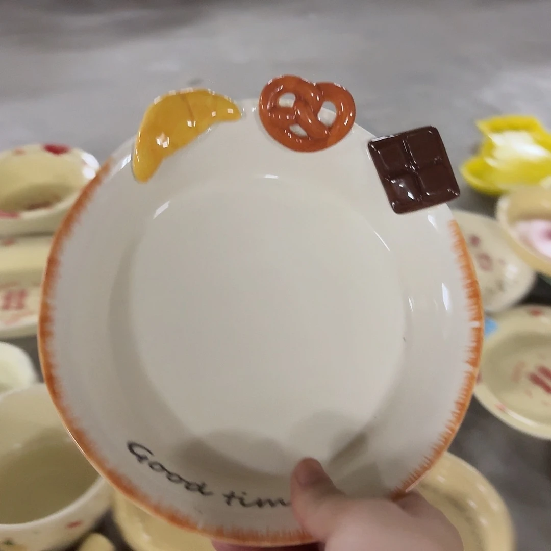 ****～搪瓷微瑕饼干盘两个