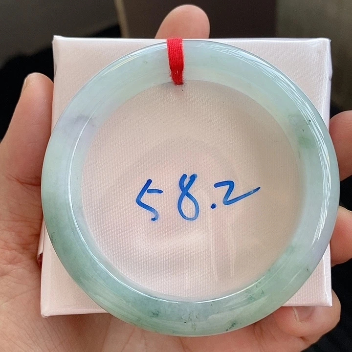 翡翠手镯未镶嵌10冰胶底小飘花10