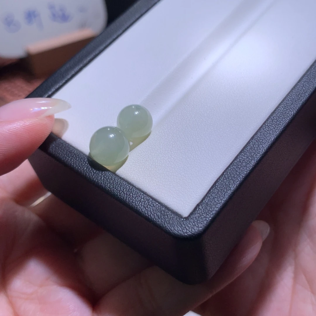 翡翠散珠特价秋香黄卡9