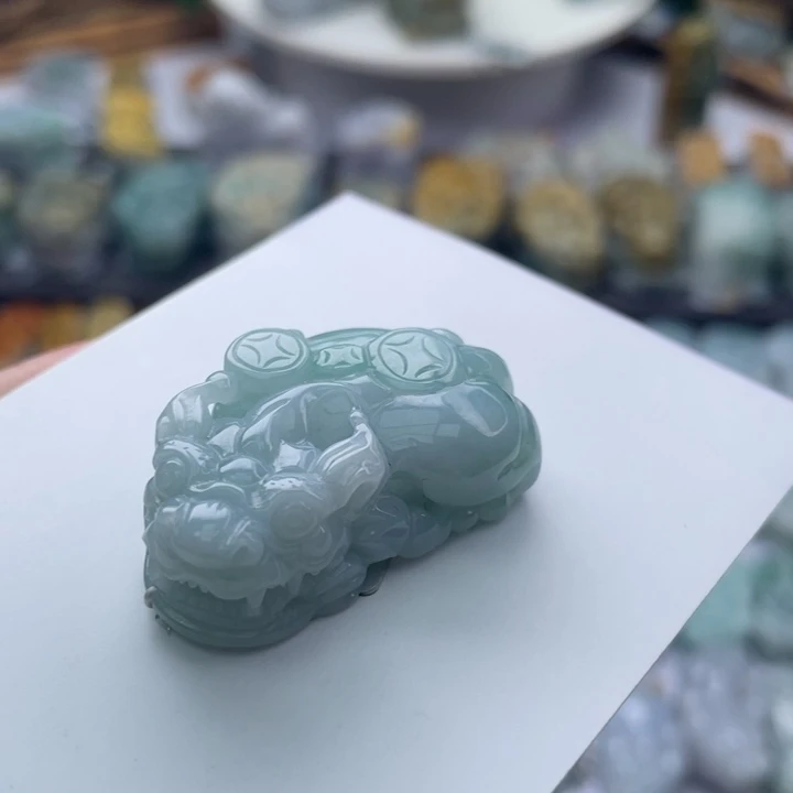 翡翠颈饰未镶嵌貔貅