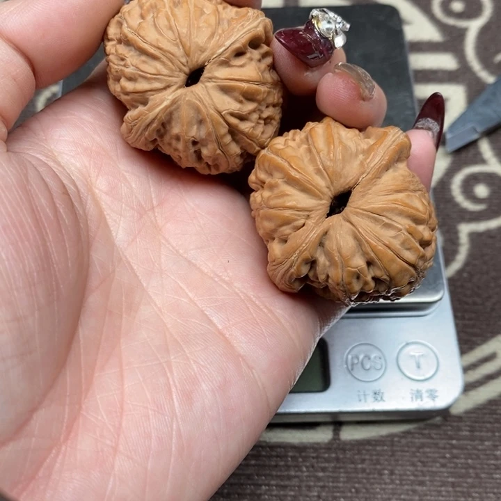 文玩核桃吊坠全品元宝40