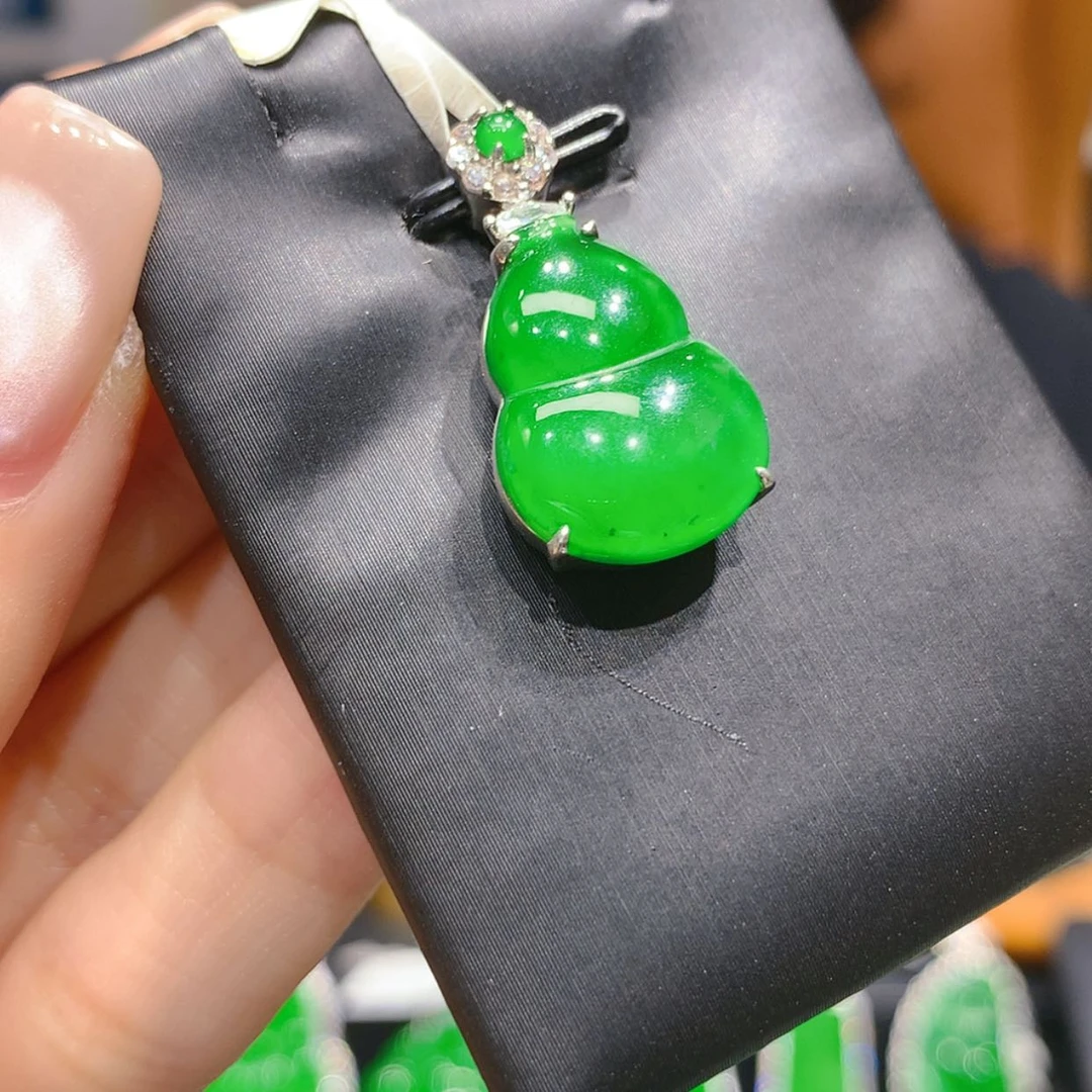 【闪购商品】颈饰银S925镶嵌翡翠5柒姐