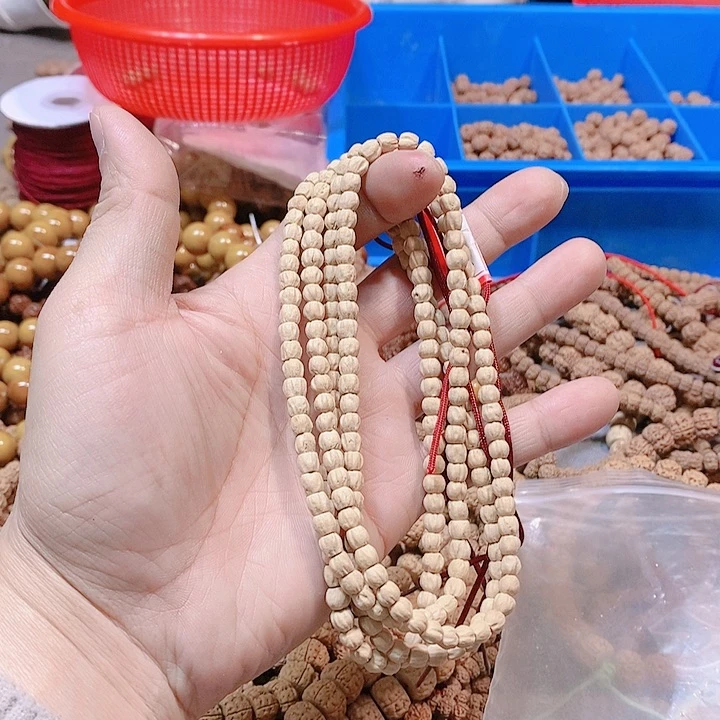 柏香籽/百香籽吊坠老****修直通