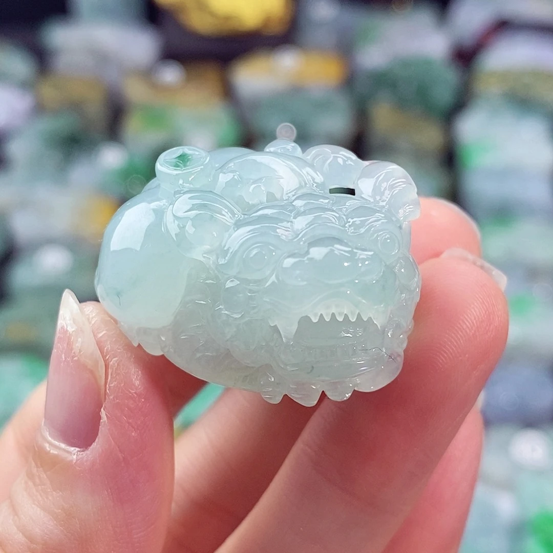 颈饰未镶嵌翡翠天然