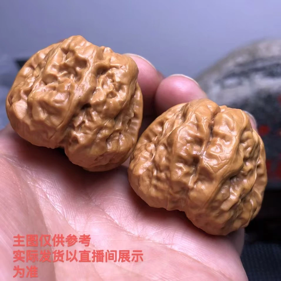 涞水文玩核桃狮子头元宝粗筋铁锤蛤蟆头包浆老核桃异型精品刷子好