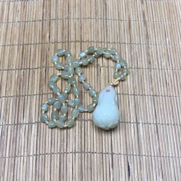 心***归和田玉未镶嵌挂件