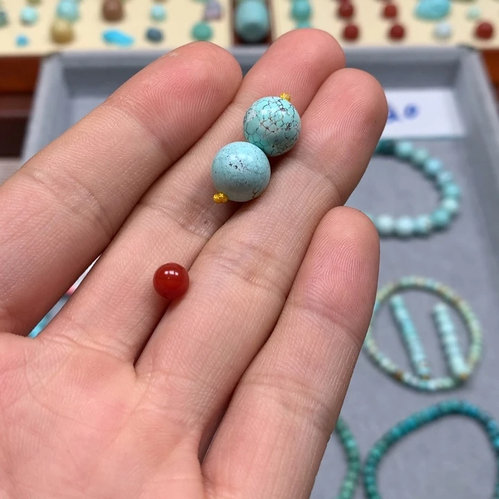 南红玛瑙配饰未镶嵌