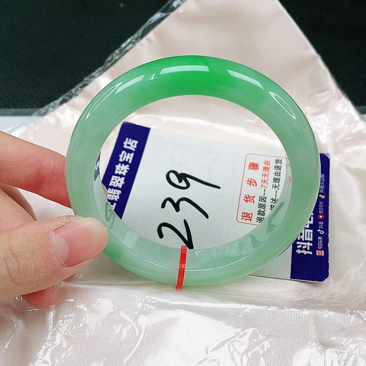 未镶嵌手镯翡翠翡翠手镯