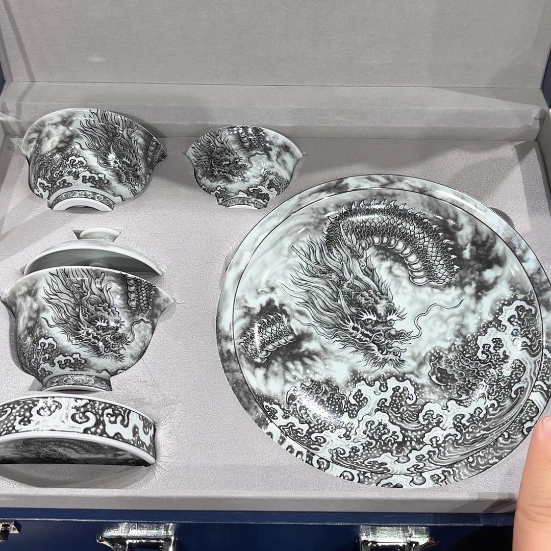 瓷片景德镇陶瓷学院等单位联合主办