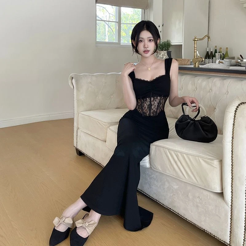 黑色法式蕾丝鱼骨拼接高级感包臀裙修身显瘦气质礼服无袖吊带裙女