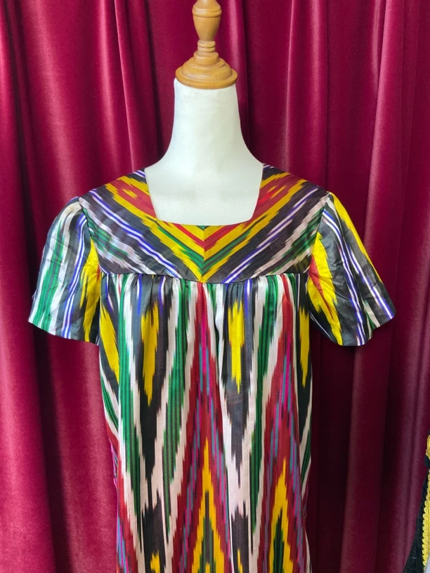 乌兹别克原装真丝艾特莱斯连衣裙