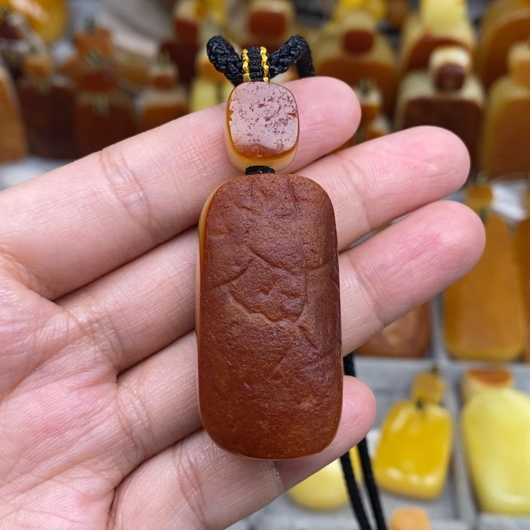 琥珀未镶嵌珠宝奇石