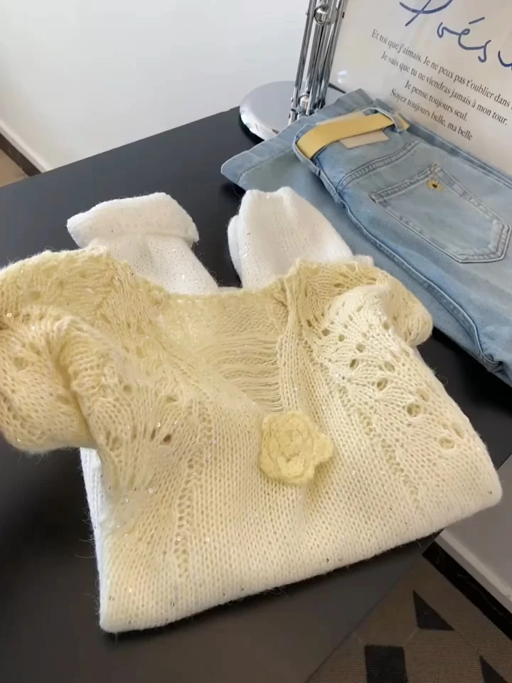 韩系温柔风渐变黄镂空毛衣针织衫女秋冬甜美立体花朵亮片V领上衣