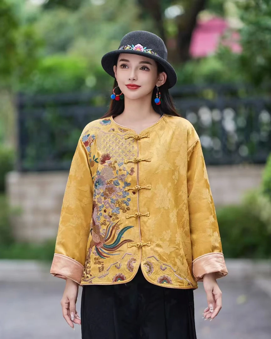 《君格》2025秋冬新款气质棉麻缎面刺绣民族风中国风马甲太太服女装