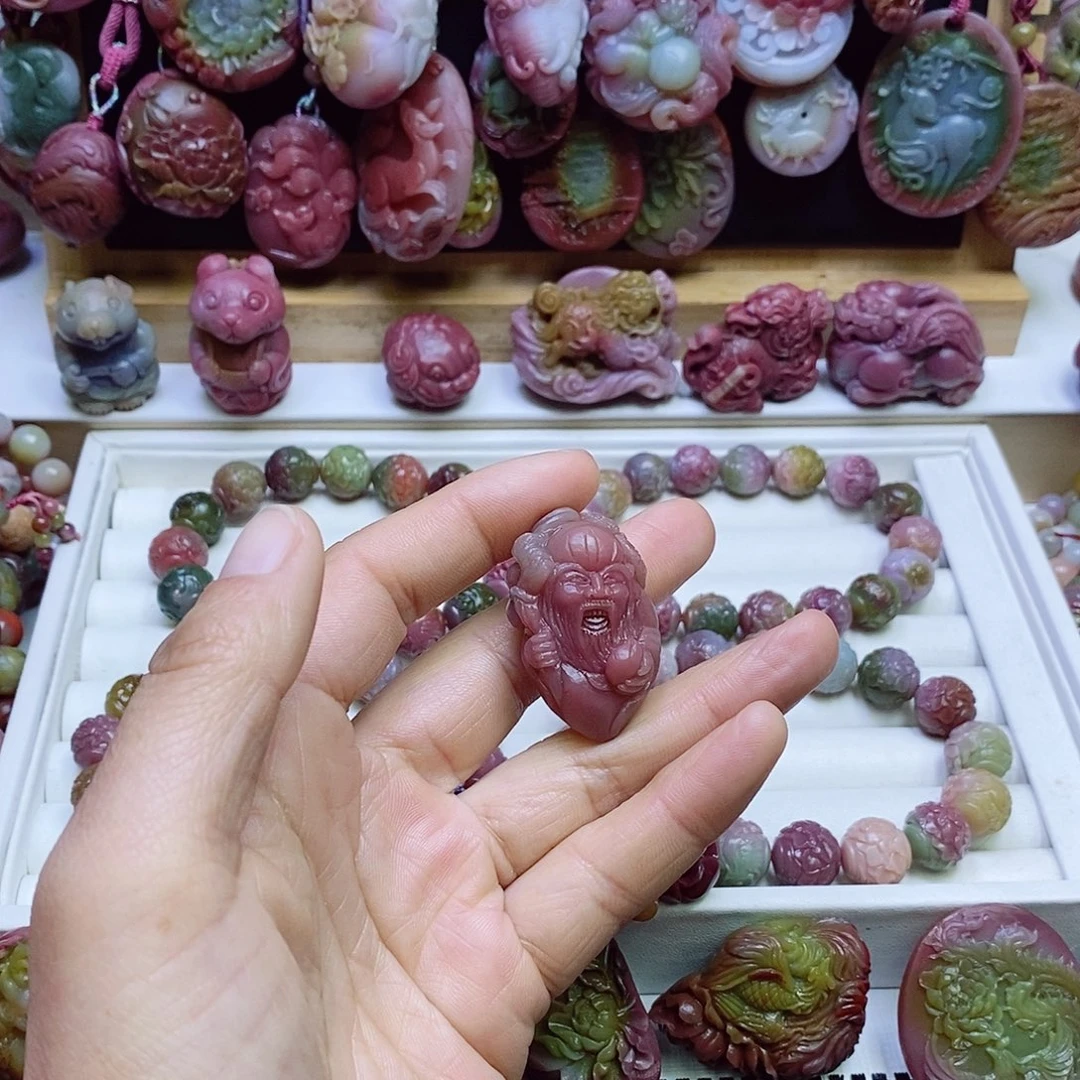 玛瑙/玉髓盐源玛瑙吊坠未镶嵌