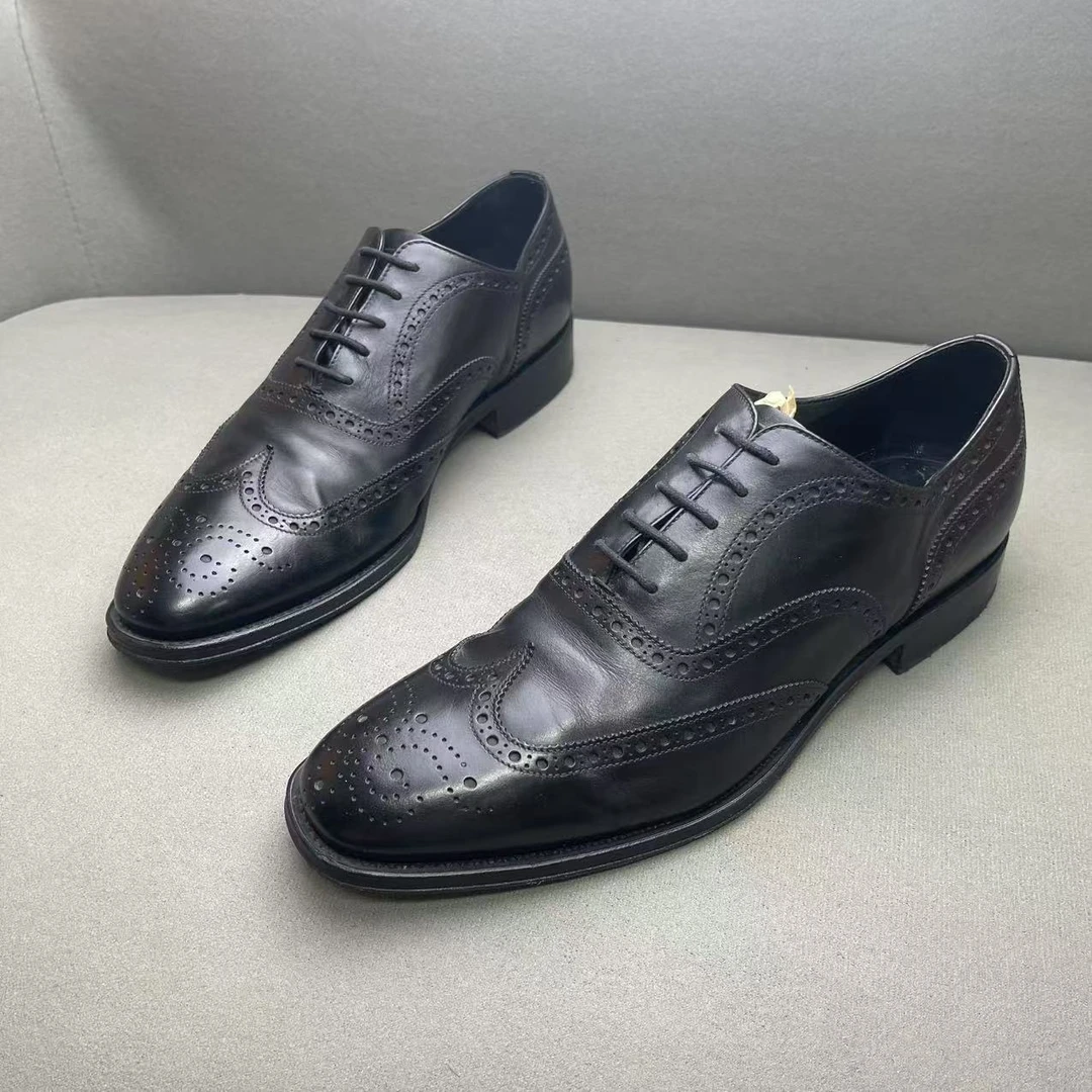 95新 Prada/普拉达 黑色时尚百搭镂空雕花经典系带皮鞋 40码