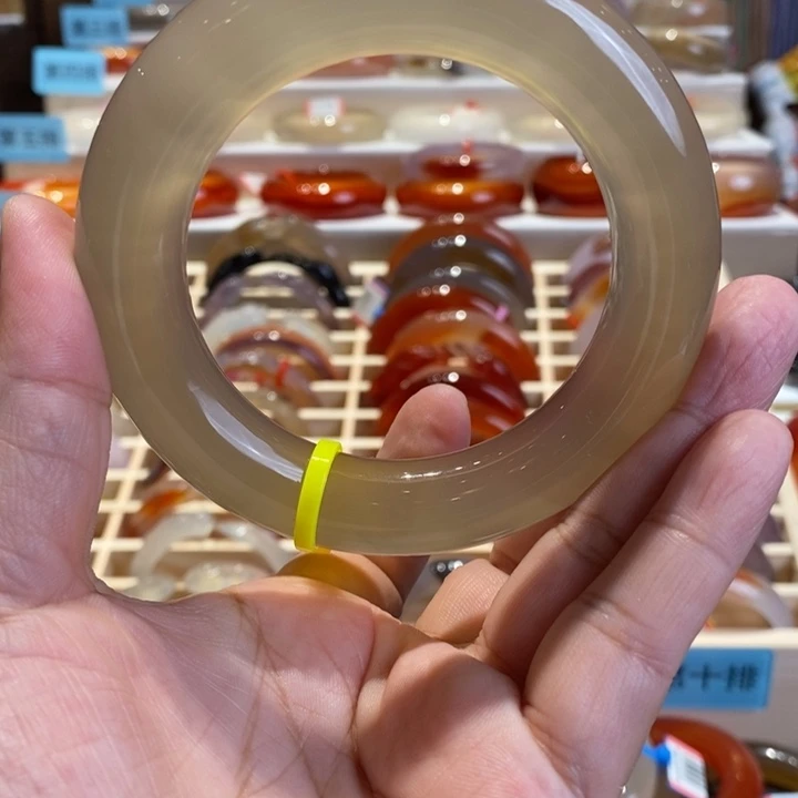 手镯玛瑙/玉髓未镶嵌?*子