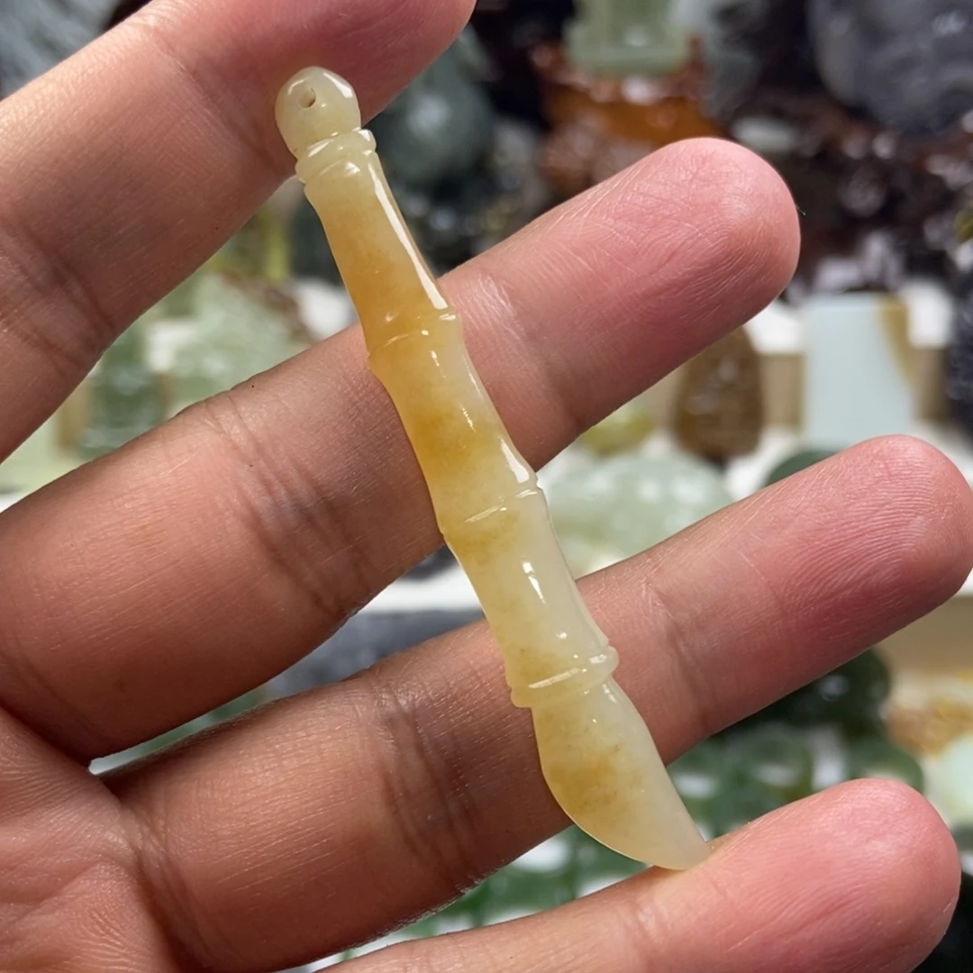 【闪购商品】吊坠(不含链)未镶嵌和田玉