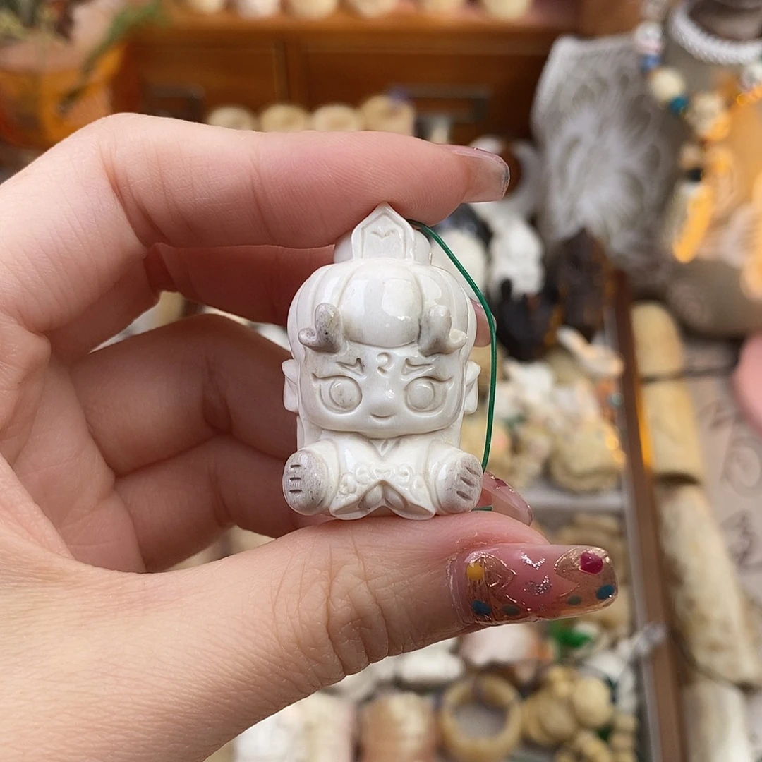 鹿骨把件M11鹿角雕刻的敖丙