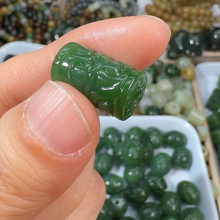 和田玉（碧玉）未镶嵌颈饰1511