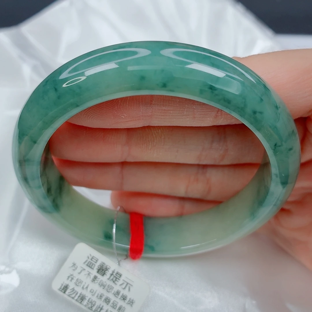 翡翠未镶嵌手镯56.2正圈，细糯化墨绿花，润感好，031