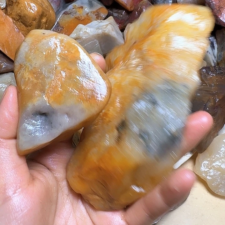 檀***檀寿山石寿山石的颜色