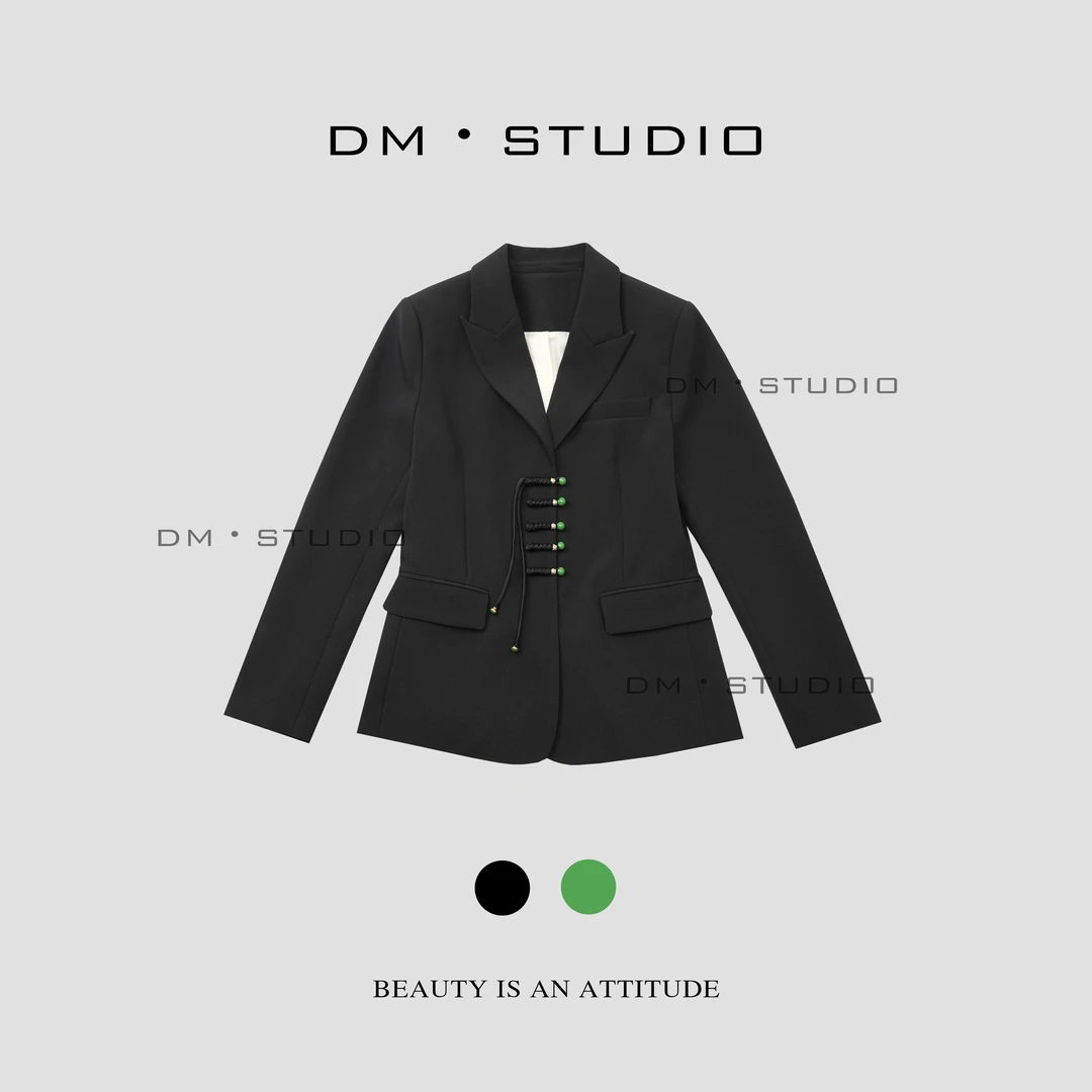 -DM•STUDIO/新中式国风显瘦收腰戗驳领盘扣西服外套（59150）