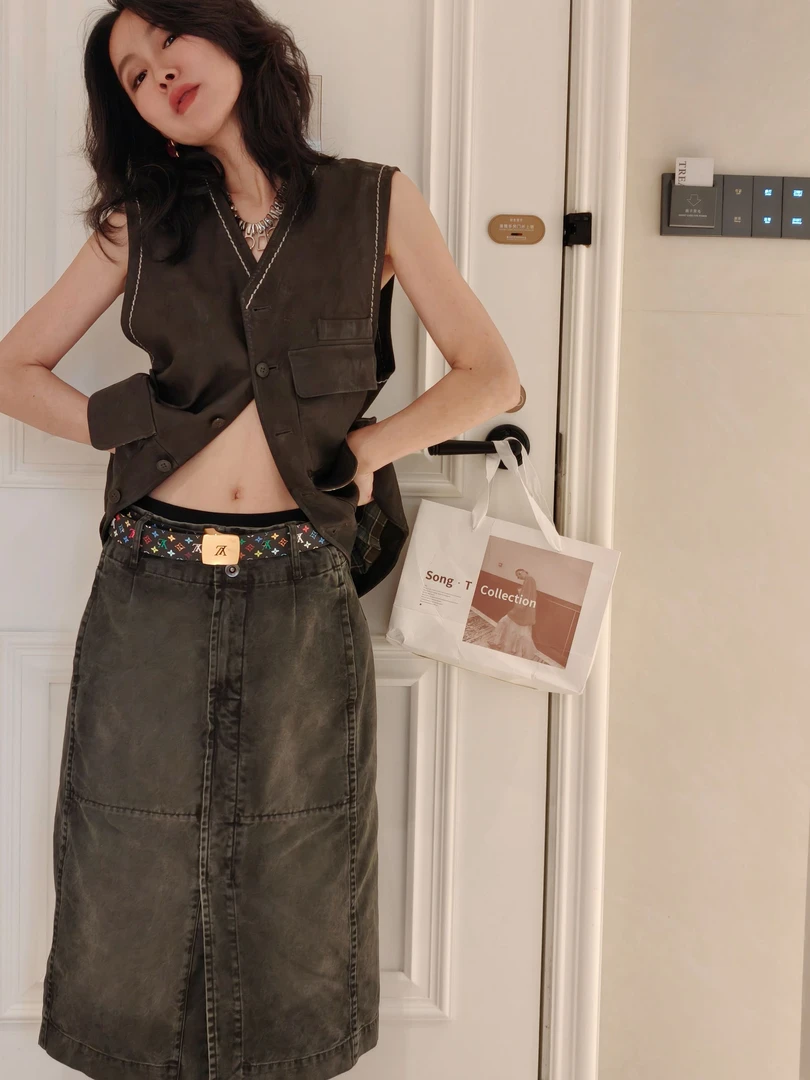 SONG TING｜复古做旧水洗墨绿色前开衩直筒牛仔半裙