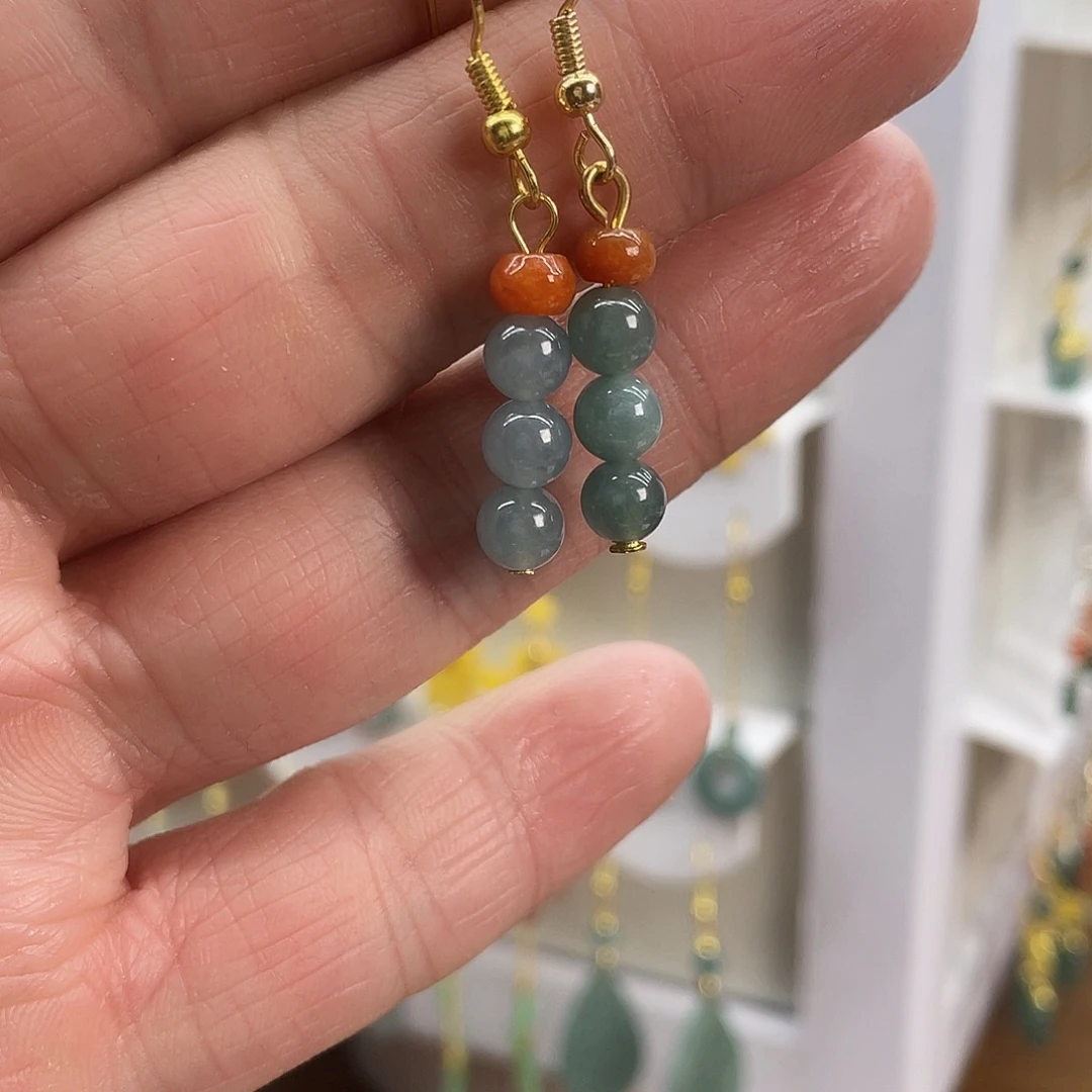 翡翠未镶嵌耳饰翡翠未镶嵌耳饰1