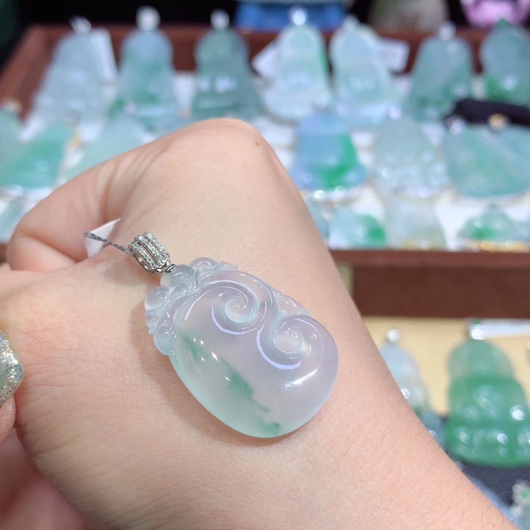 翡翠18K金镶嵌吊坠(不含链)天然缅甸A货翡翠揭阳工如意